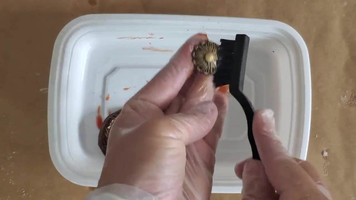 How to Clean Brass Hardware (5 Ways to Easily Clean Brass) • Refresh Living