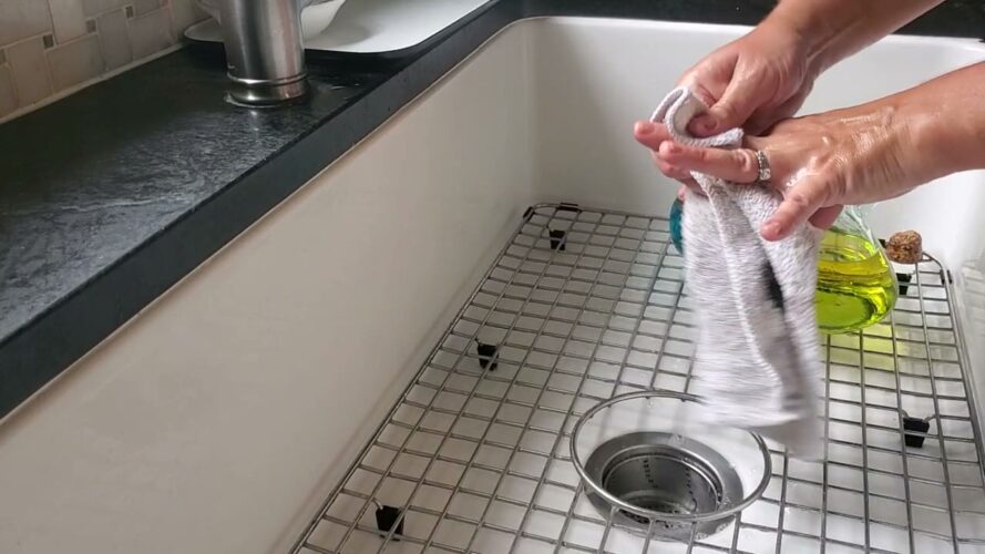 How to Get OilBased Paint Off Skin (with items you already have at