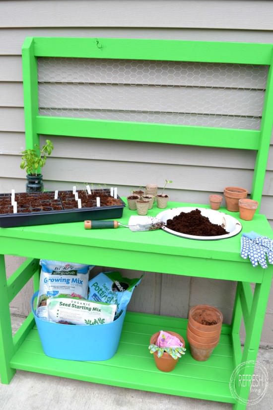 make your own potting bench with 2 x 4s