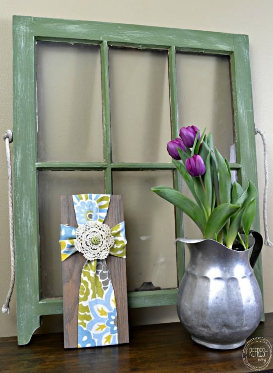 easy diy easter decoration wood and fabric cross