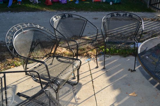 painting metal lawn chairs