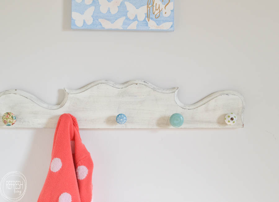 how to make a coat rack from hobby lobby knobs