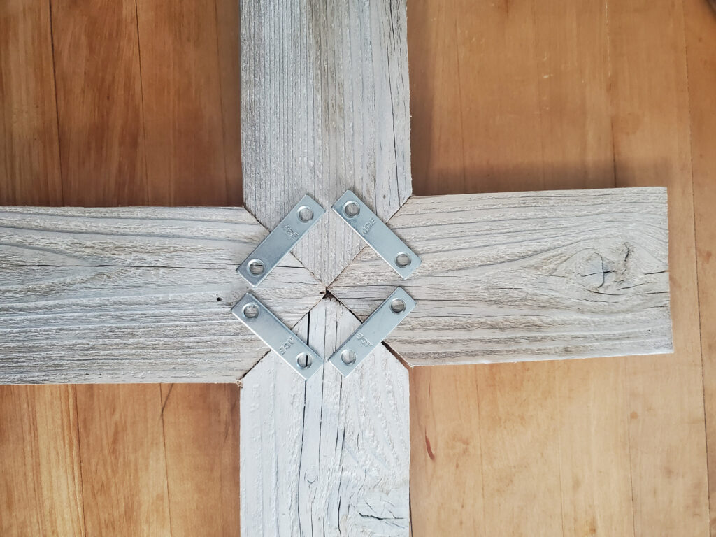 how to make a wooden cross from wood planks and attach together with brackets