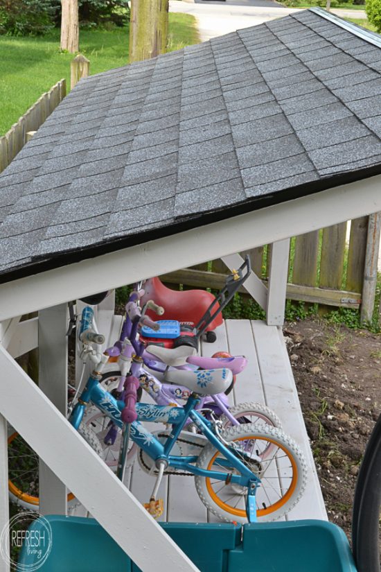 It's easy to install a new roof on a backyard structure like a shed, playhouse, or lean-to. #roofeditmyself #shop