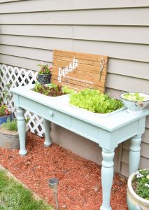 This is probably the easiest DIY raised garden bed I've ever seen. This would work great for lettuce and spinach.
