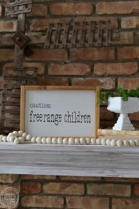 I need this sign! This tutorial includes a graphic that can be made into a stencil or transferred to wood using a printer and permanent marker or paint pen. Plus, it shows how to make a white sign with a wood frame. An easy DIY project that makes me smile!