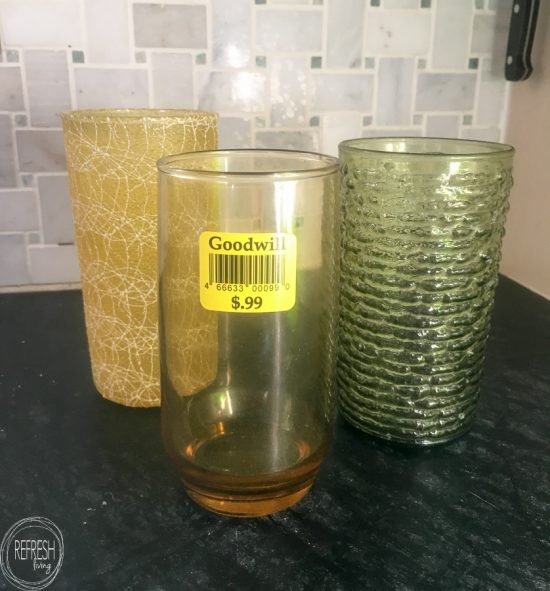 https://refreshliving.us/wp-content/uploads/2018/04/reuse-glass-jars-from-the-thrift-store-to-make-a-DIY-bee-hive-perfect-for-nesting-mason-bees-1-550x591.jpg