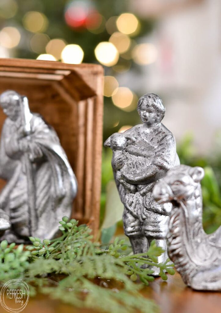 Create a mirror look on an old nativity set for a modern DIY Christmas decor idea