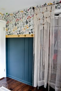 Get the look of modern floral wallpaper at a fraction of the cost with this DIY! Kids bedroom makeover with modern, vintage, and boho style.