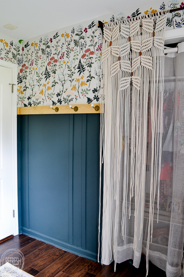 Get the look of modern floral wallpaper at a fraction of the cost with this DIY! Kids bedroom makeover with modern, vintage, and boho style.