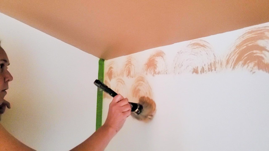 DIY wallpaper with paint easy and cheap faux wallpaper technique2