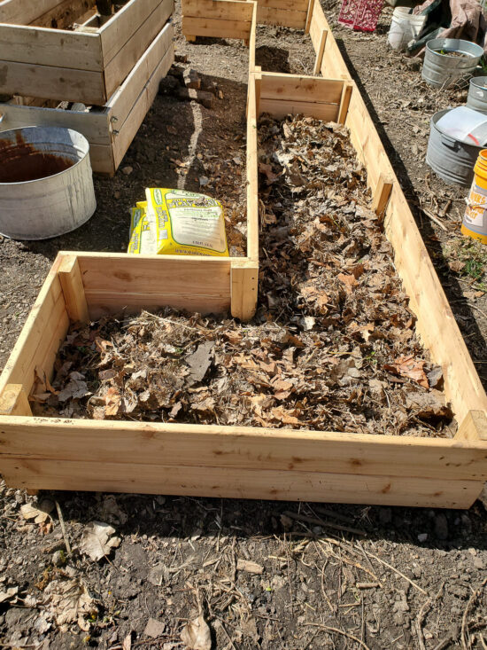 Best Raised Bed Soil - DIY Blend! • Refresh Living