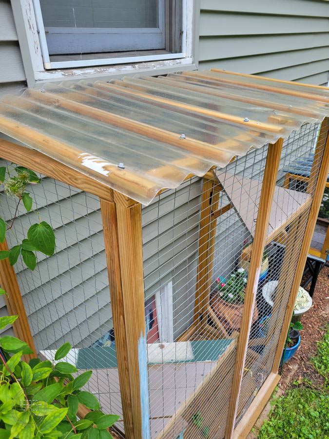 corrugated plastic roof on a catio - DIY building plans